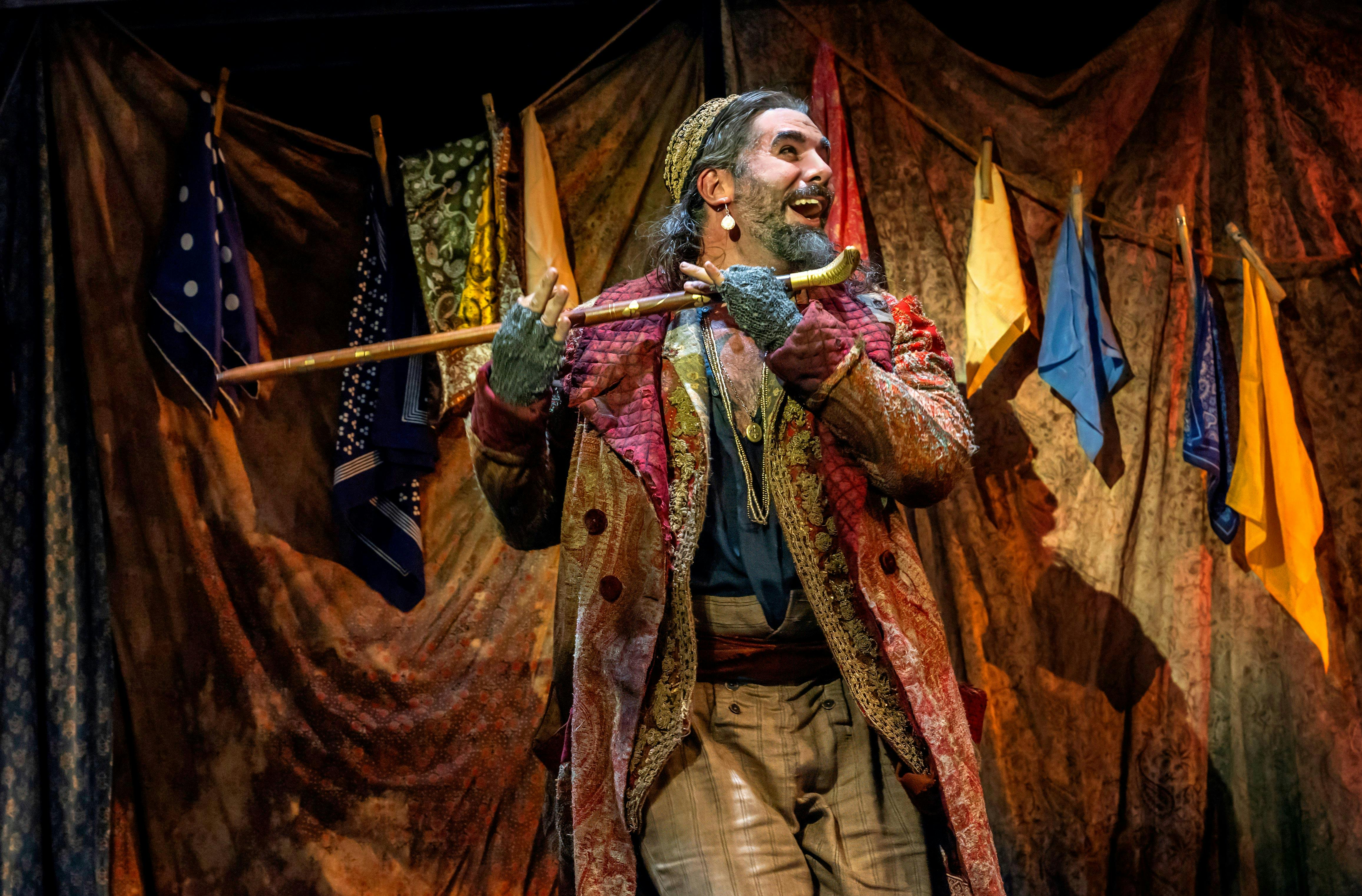 Oliver (Touring) production image - gallery