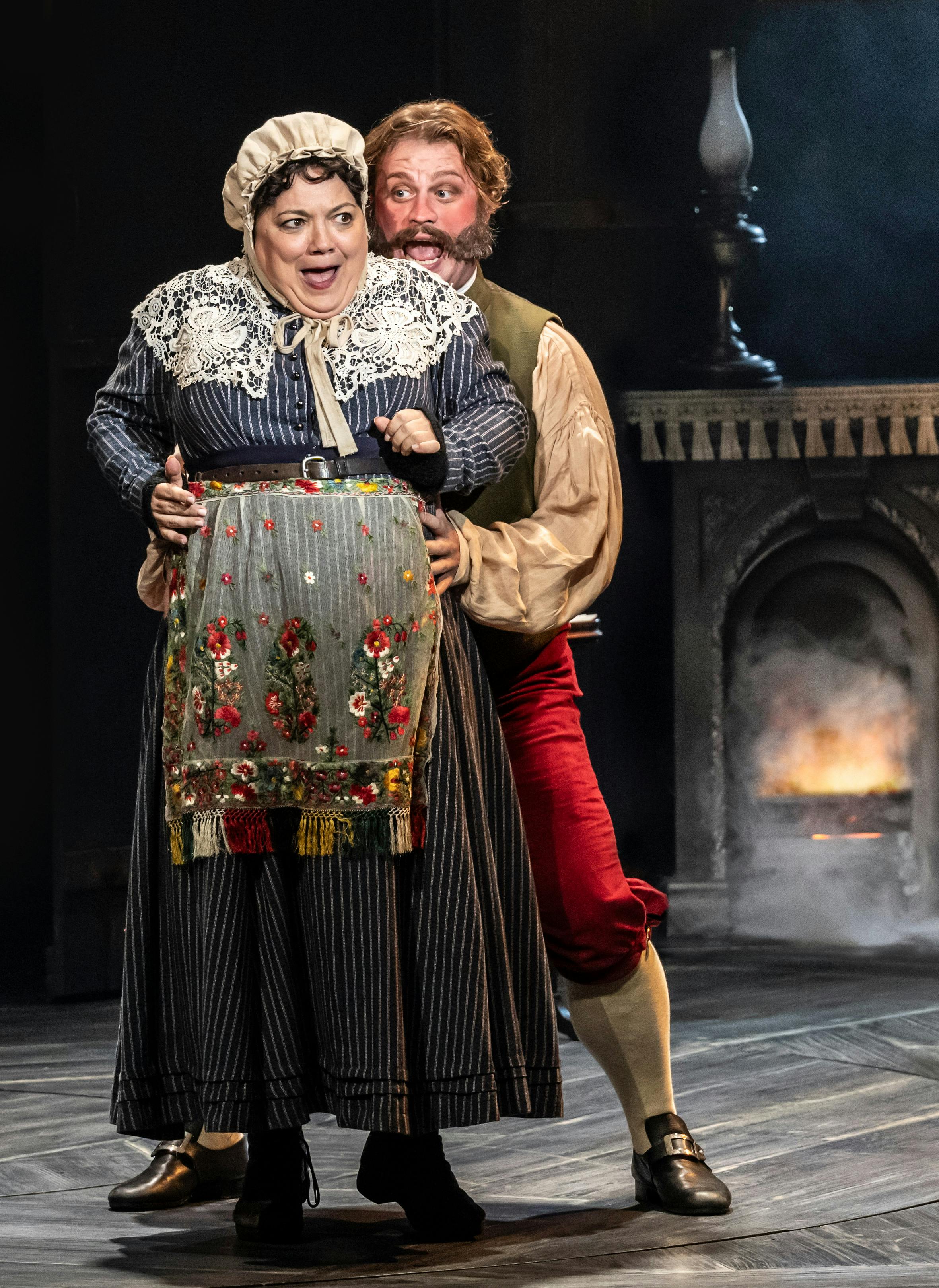 Oliver (Touring) production image - gallery