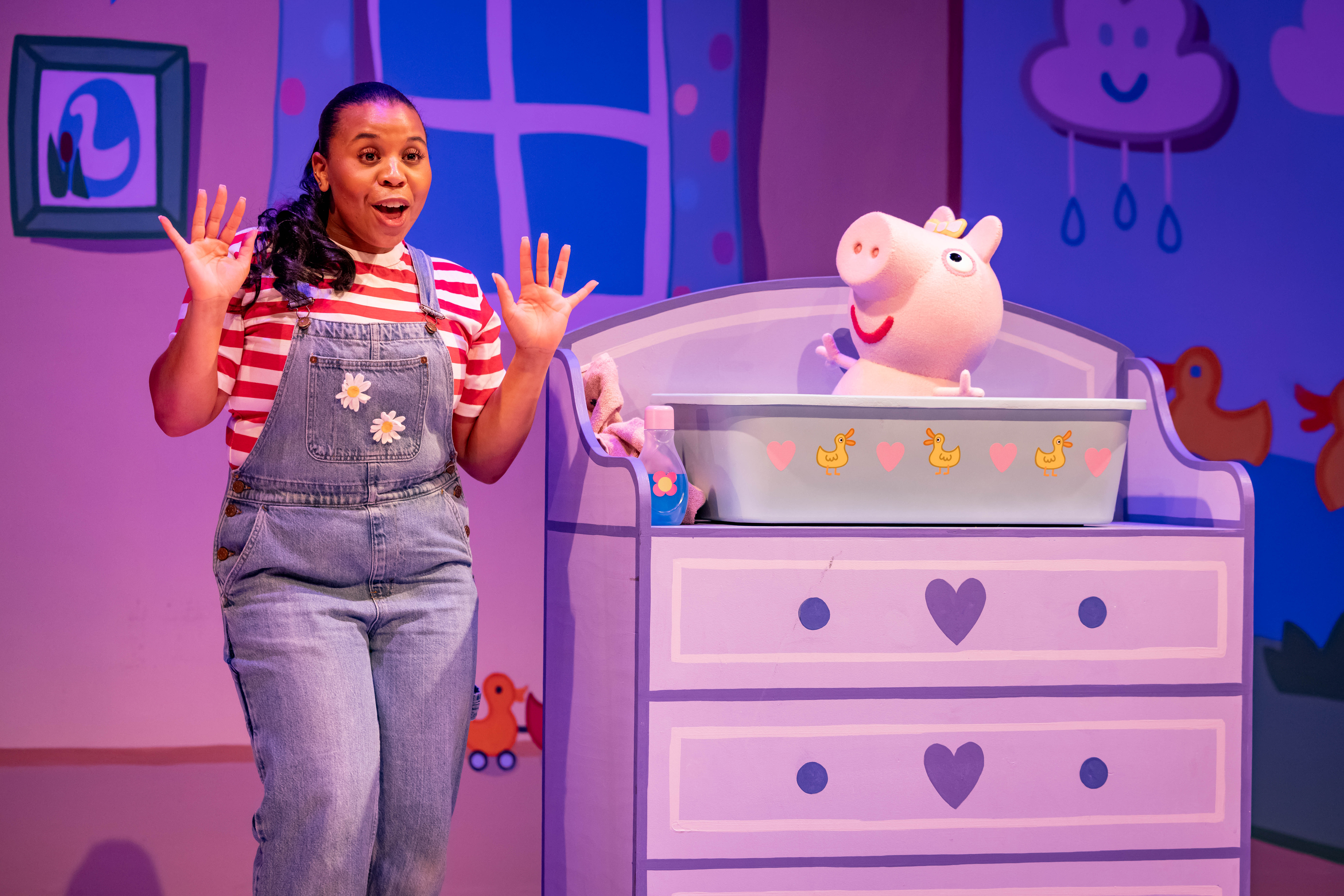 Peppa Pig's Big Family Show! production image - gallery