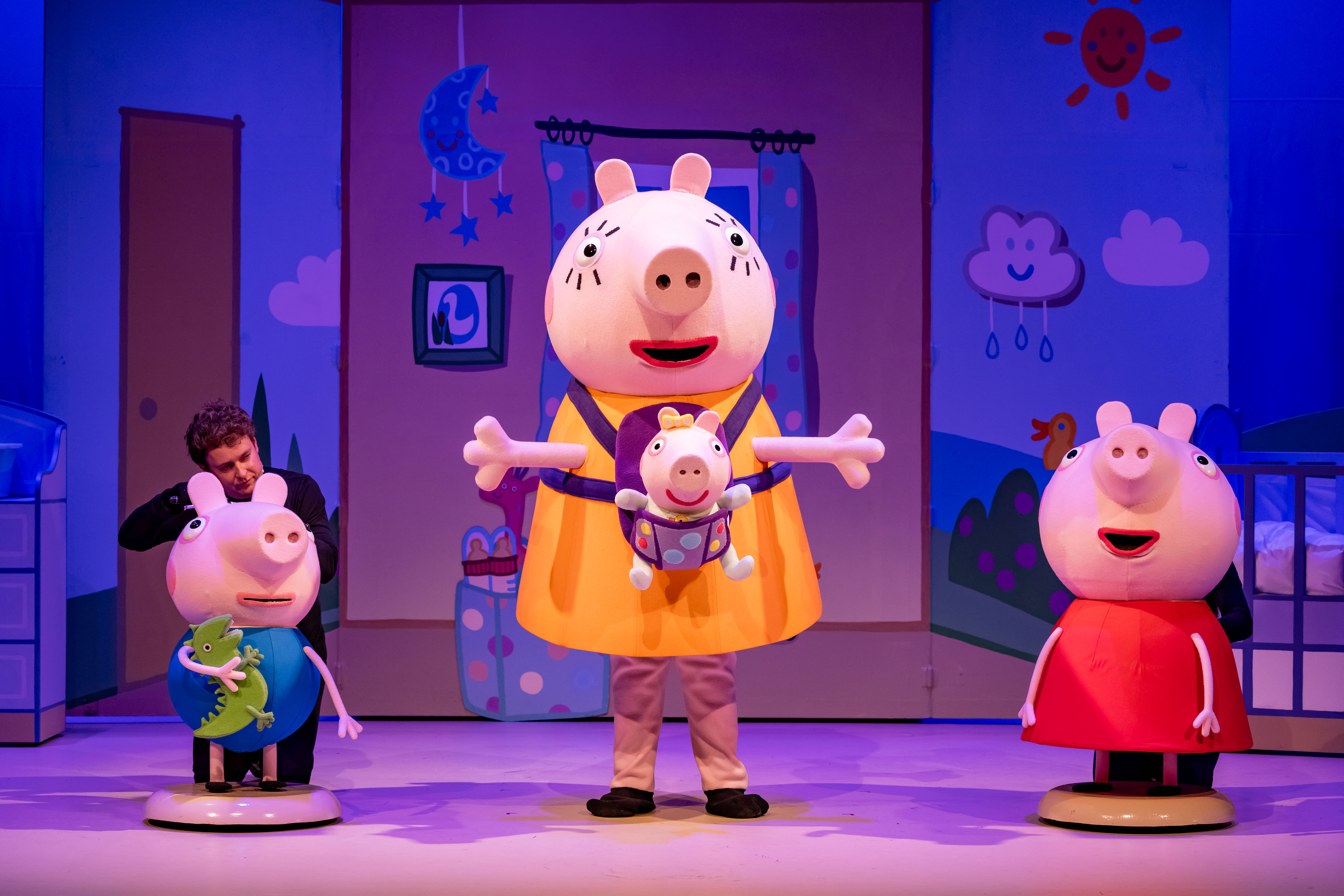 Peppa Pig's Big Family Show! production image - gallery