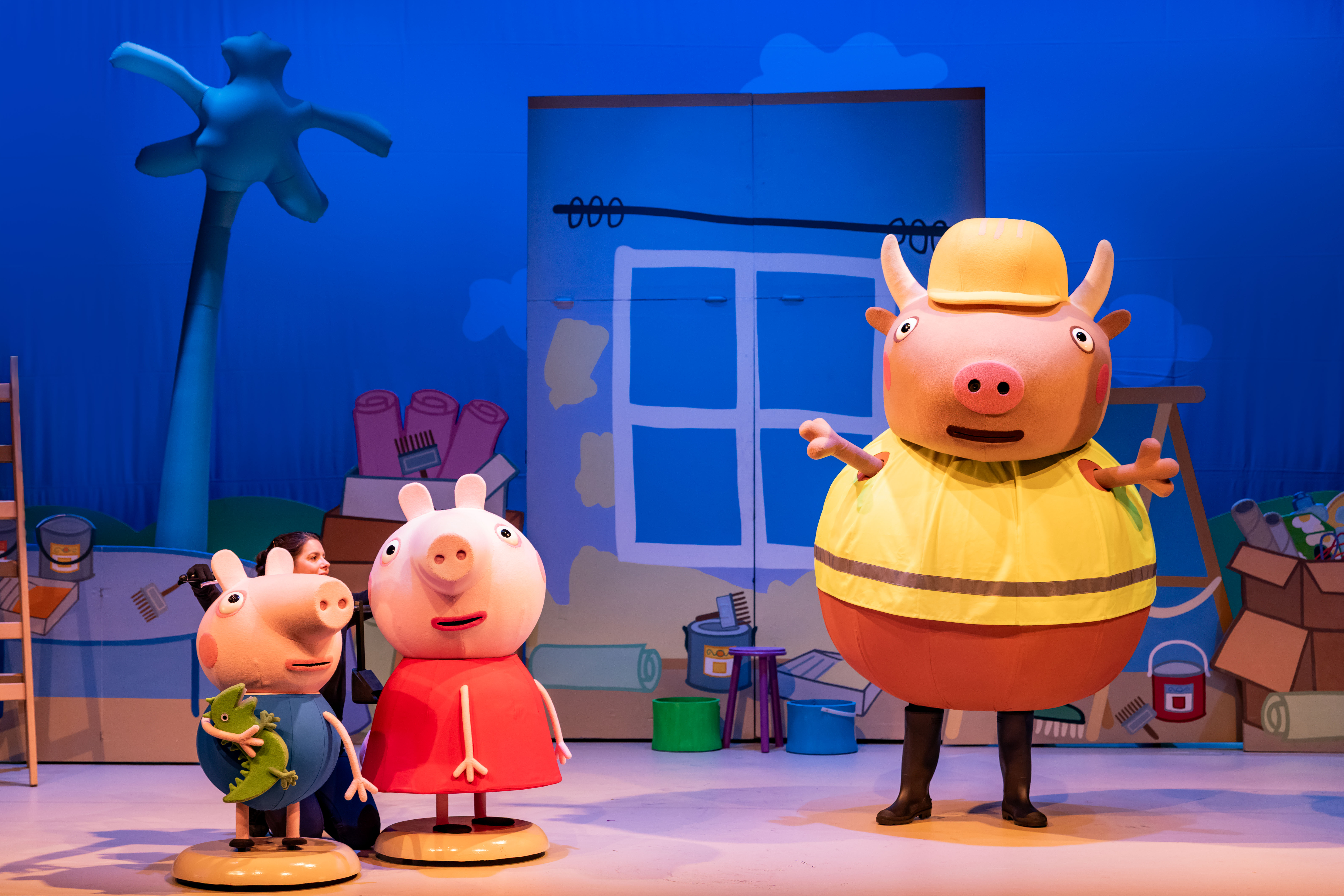 Peppa Pig's Big Family Show! production image - gallery