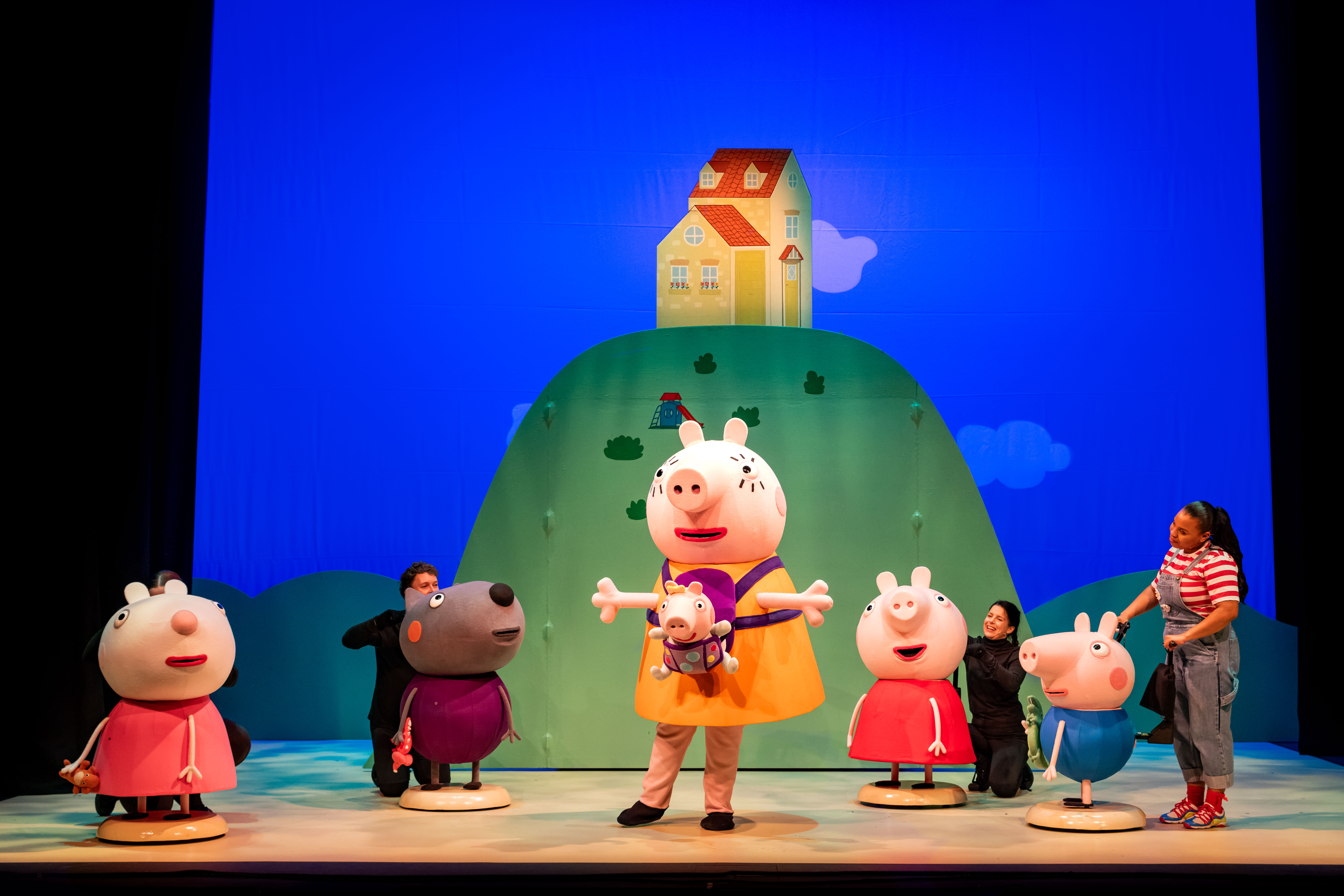 Peppa Pig's Big Family Show! production image - gallery