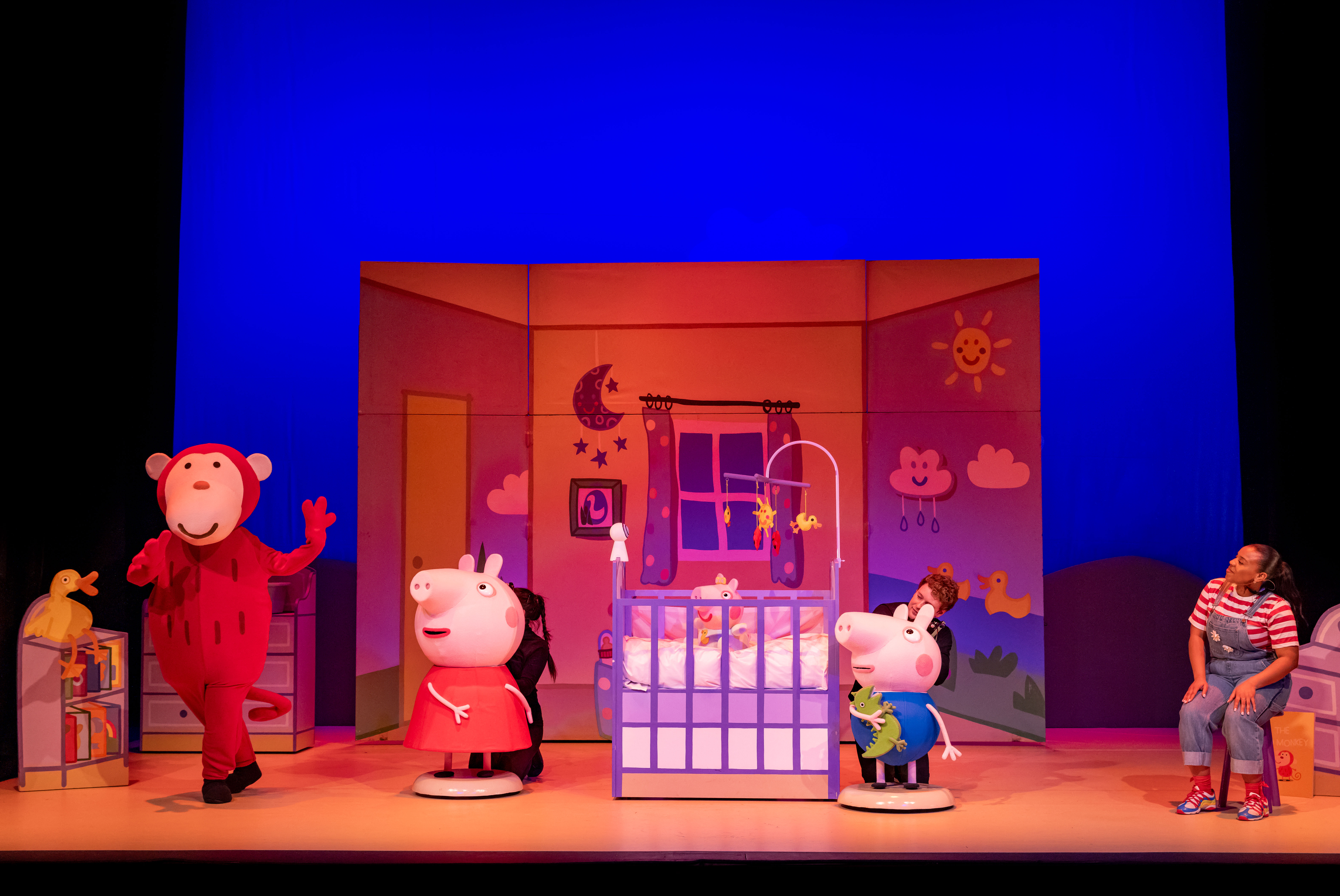 Peppa Pig's Big Family Show! production image - gallery
