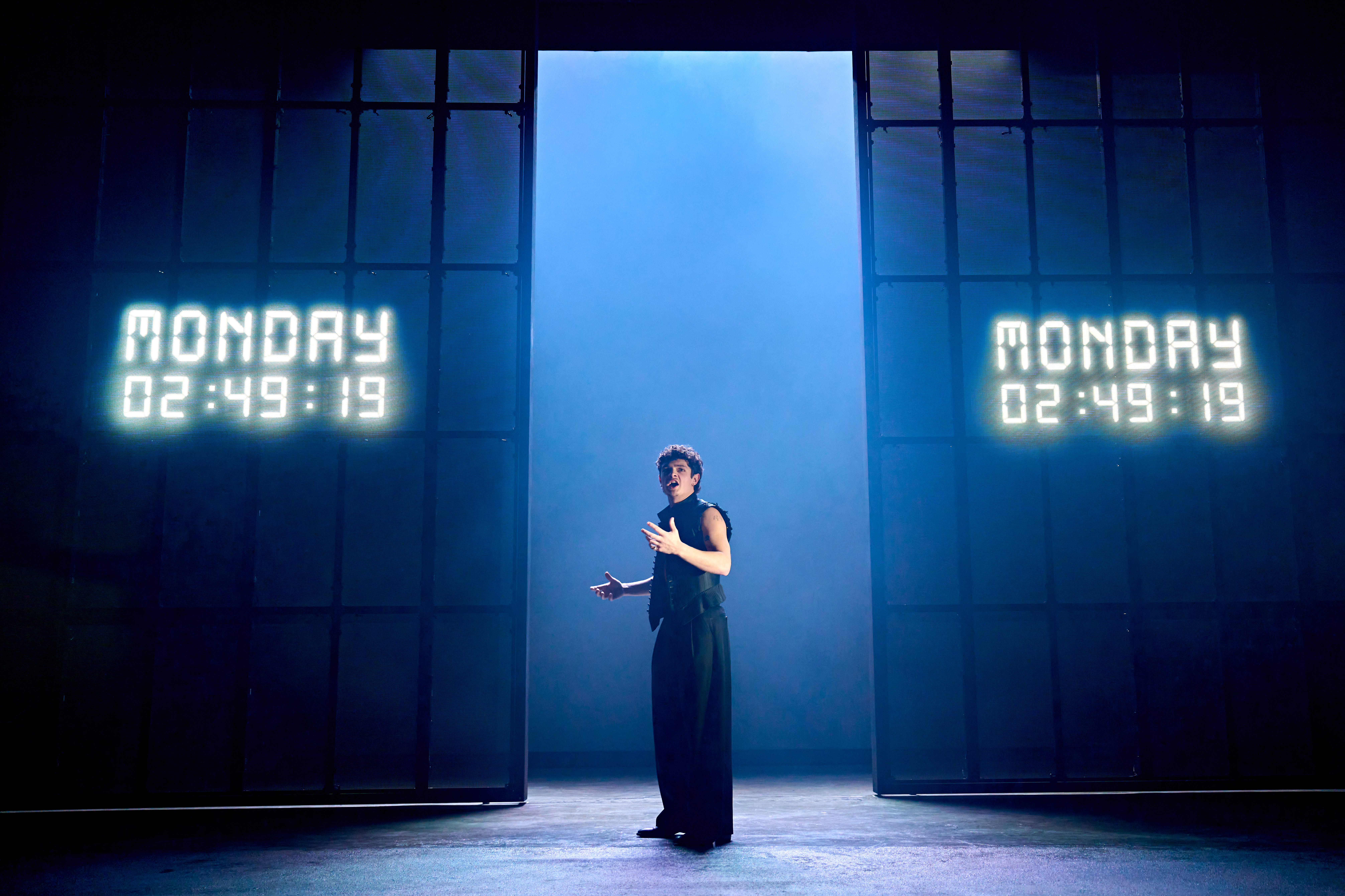 Romeo & Juliet production image - gallery