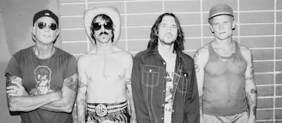 I Red Hot Chili Peppers chiudono la lineup ufficiale di Fire